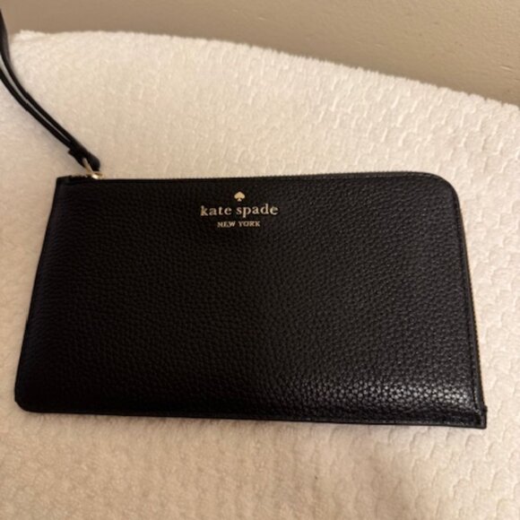 kate spade Handbags - NWT Kate Spade Lucy Medium L-Zip Wristlet Black Leather Pouch Gold Hardware